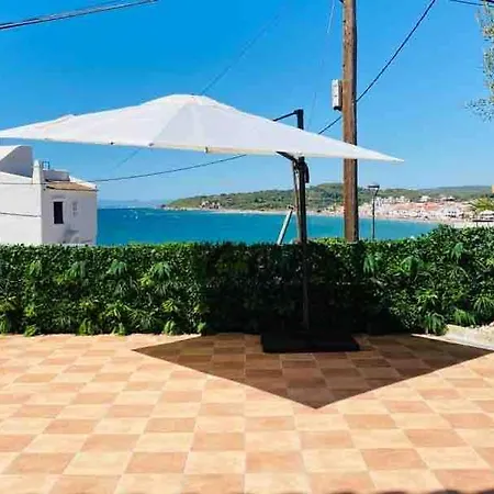 Дом отдыха House With Pool At The Forti Viewpoint Альтафулья